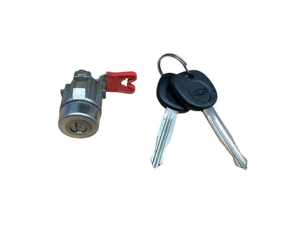 04-08 Pontiac Grand Prix Door Lock Cylinder 2 Keys PN: 19207989 (Used)