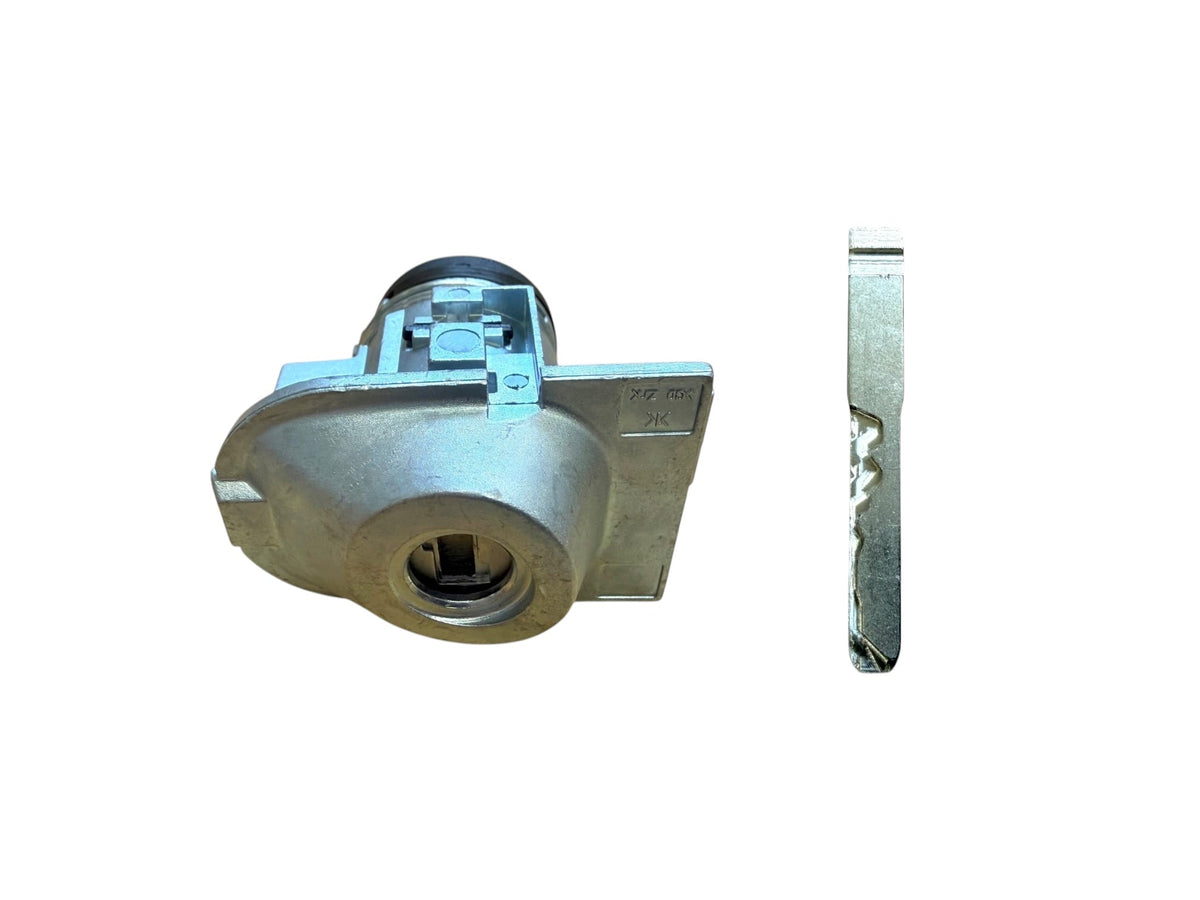 08-19 Land Rover Door Lock Cylinder With Key PN: LR043269