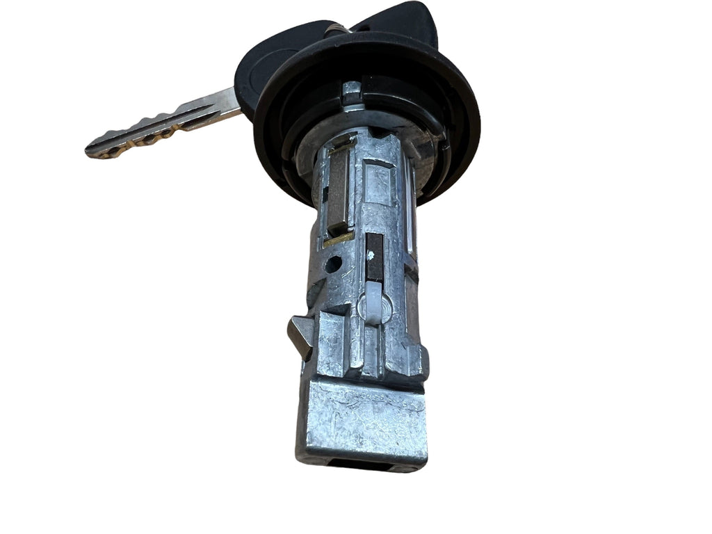 00-05 Lesabre Deville Park Avenue Ignition Lock Cylinder 2 Chip Keys New