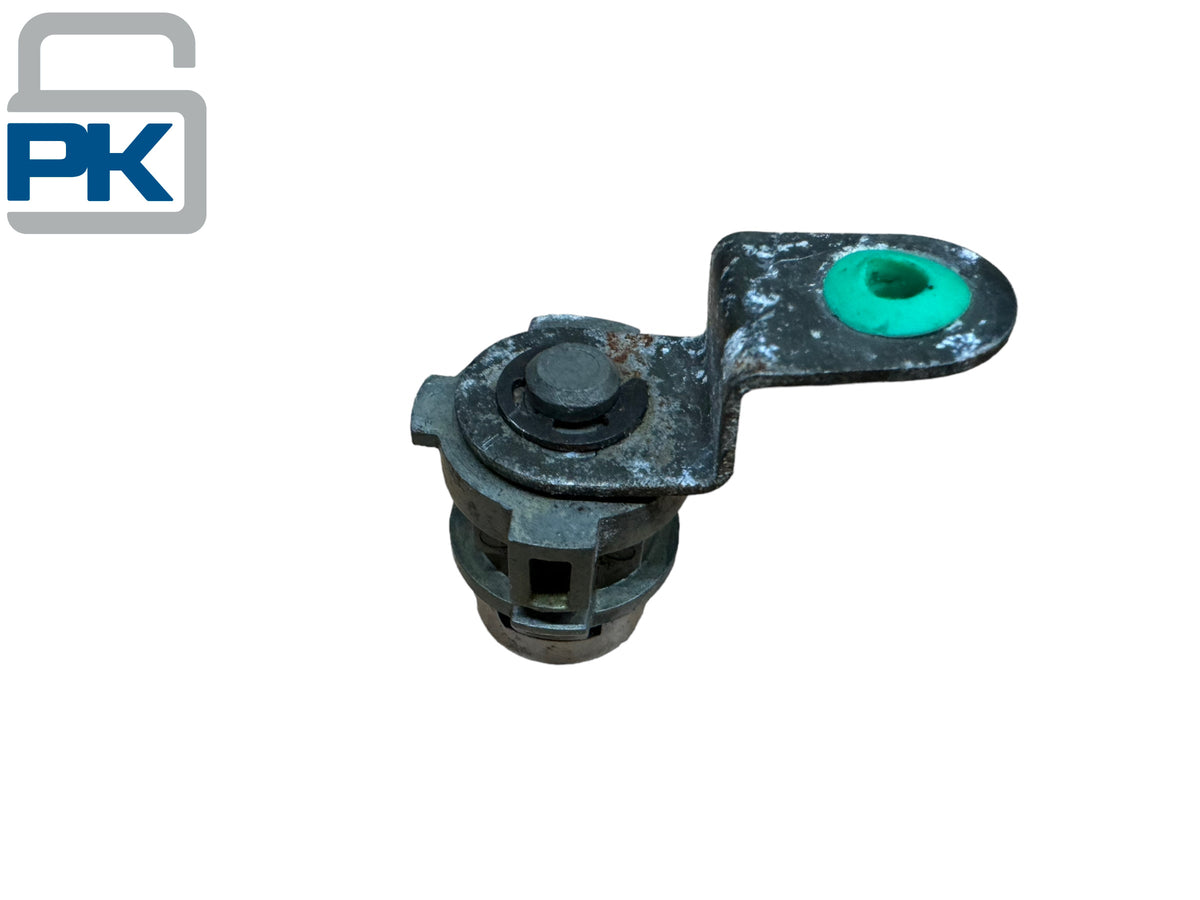 2005-2007 Equinox Torrent Driver Front Left Door Lock Cylinder 2 Keys Used OEM 19120480