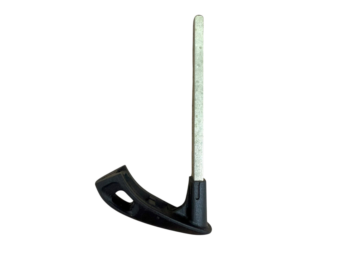15-26 GM Silverado Sierra Emergency Key New 13536164